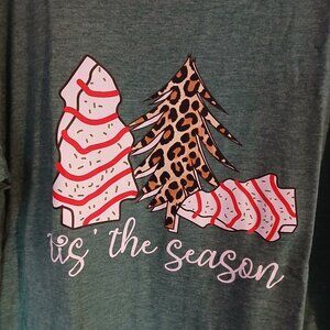 Women's Tis The Season T-Shirt Christmas Cookie Trees Leopard Green XL